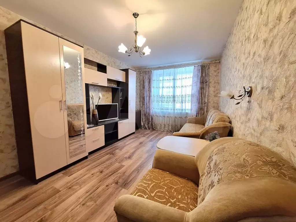 2-к. квартира, 46 м, 2/9 эт. - Фото 1