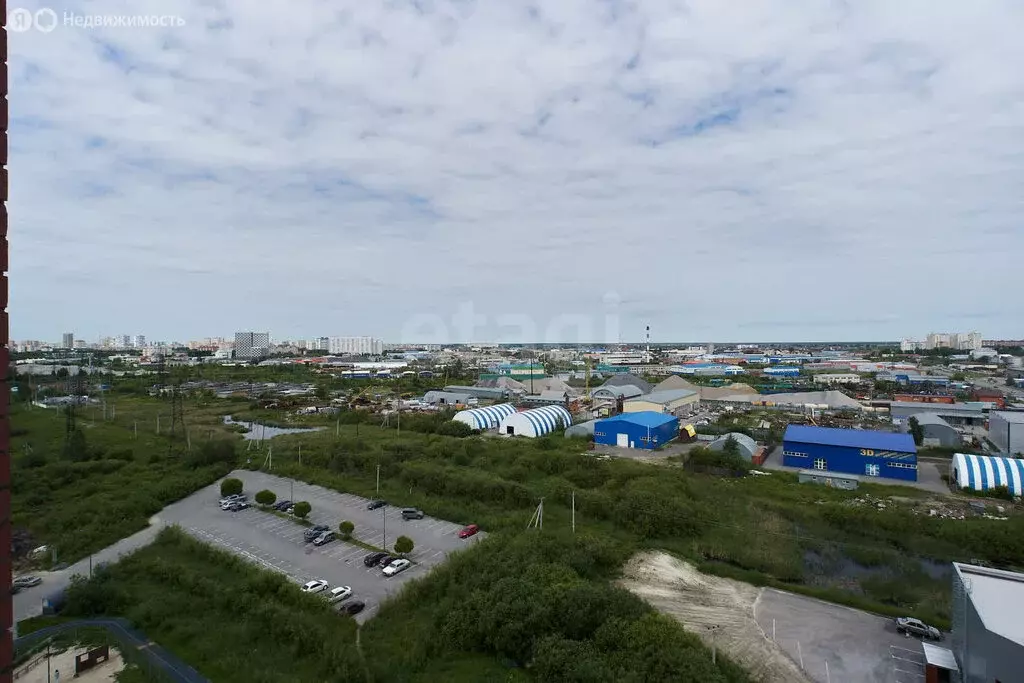 1-комнатная квартира: Тюмень, улица Тимофея Чаркова, 28 (34.6 м) - Фото 0