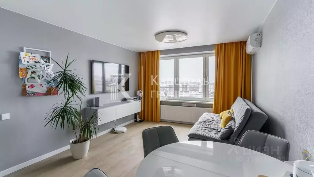 2-к кв. Тюменская область, Тюмень ул. Газовиков, 44 (57.8 м) - Фото 1