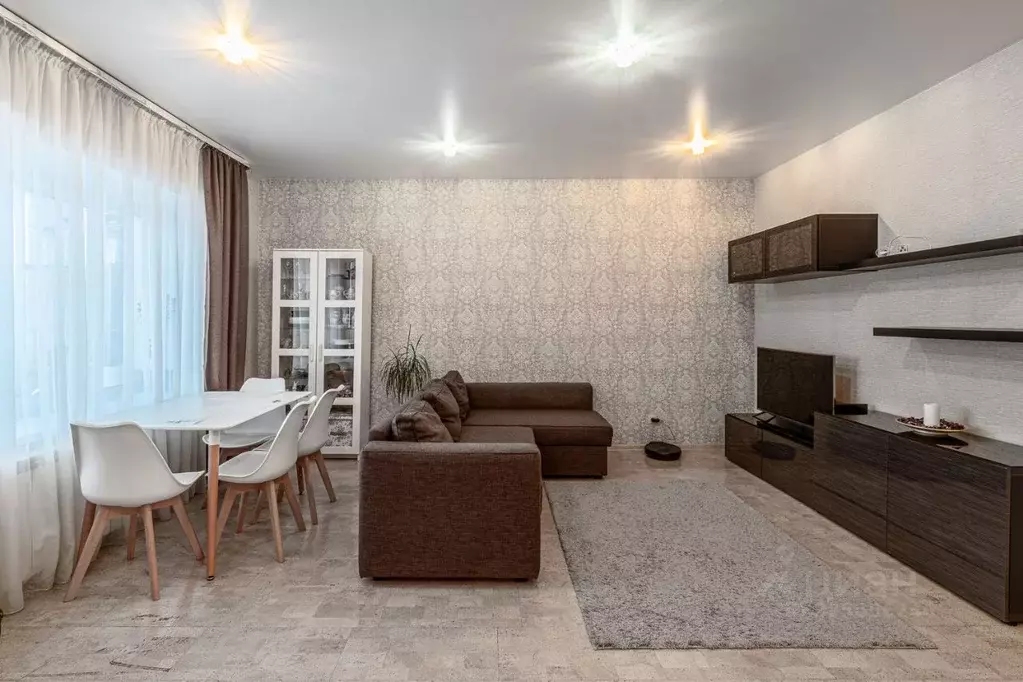 3-к кв. Омская область, Омск ул. Вавилова, 31 (65.5 м) - Фото 1