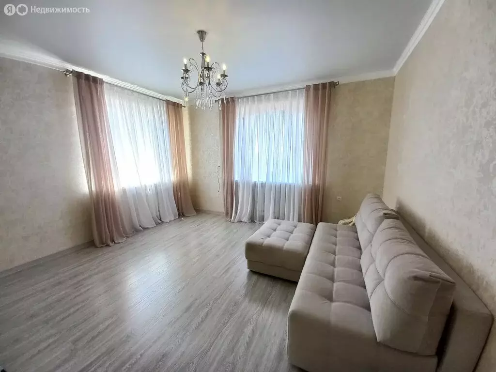 2-комнатная квартира: Владикавказ, Ростовская улица, 19 (56 м) - Фото 0