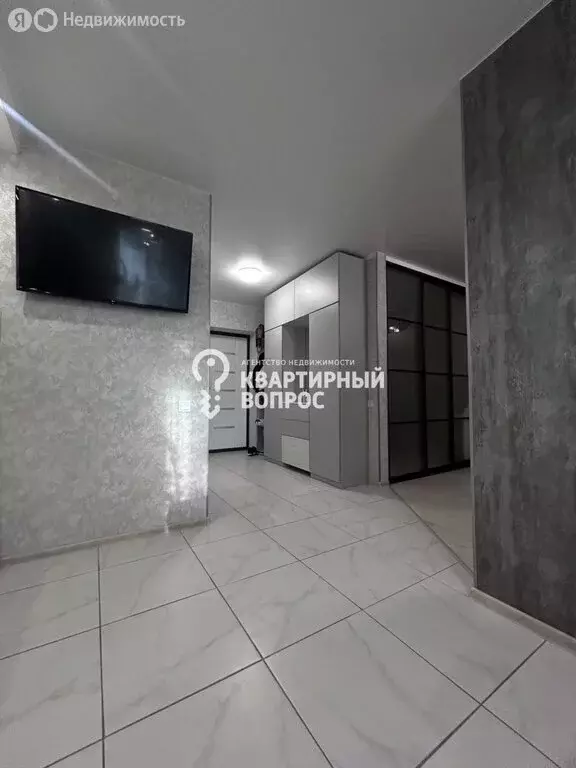 1-комнатная квартира: Саратов, 1-й проезд Строителей, 5Б (50 м) - Фото 0