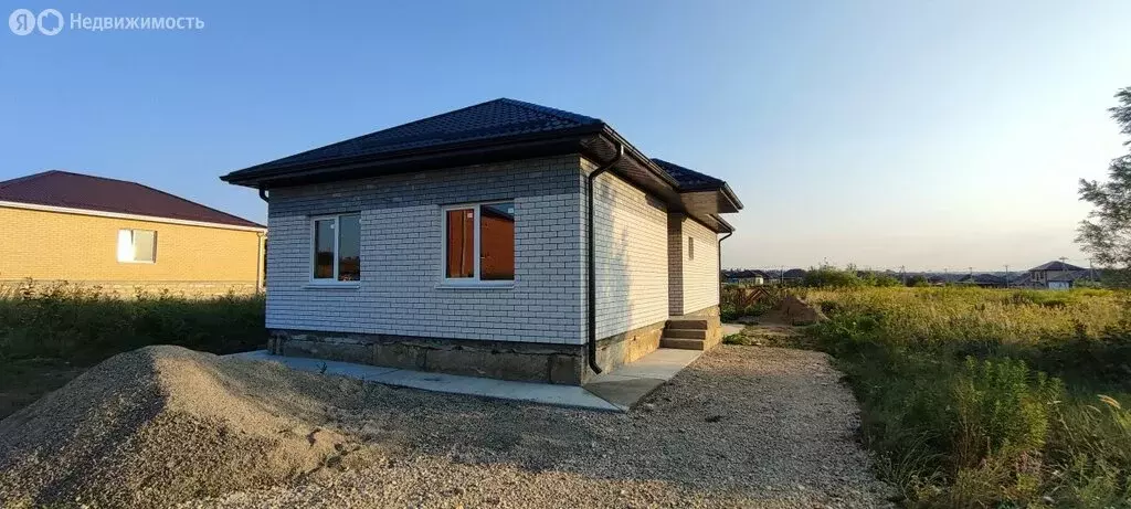 Дом в Михайловск, улица Орджоникидзе, 415 (100 м) - Фото 0