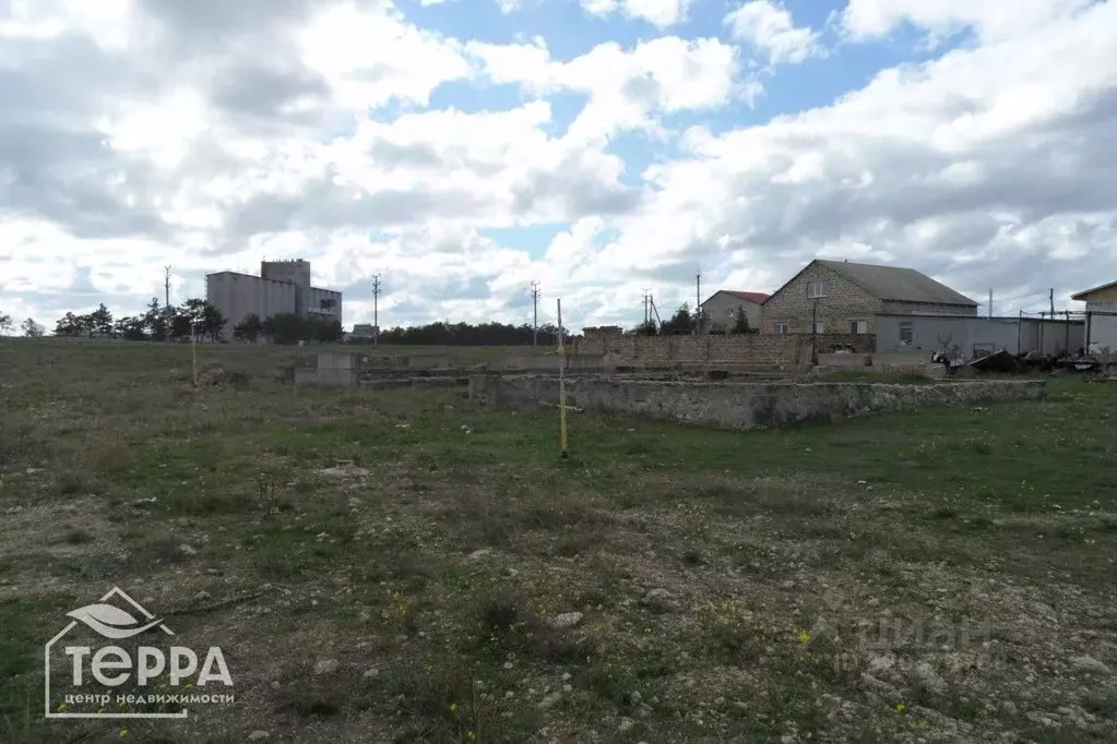 Участок в Крым, Евпатория ул. Решита Медиева (6.0 сот.) - Фото 1