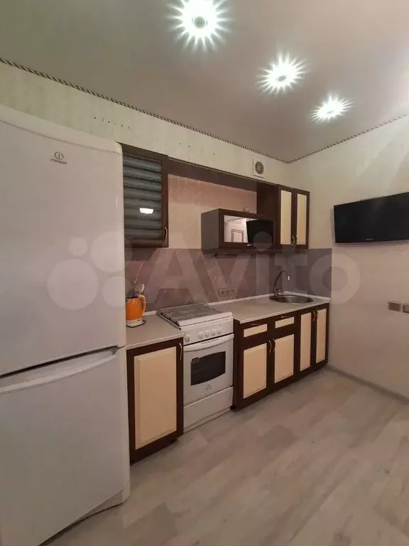 2-к. квартира, 65 м, 9/9 эт. - Фото 0