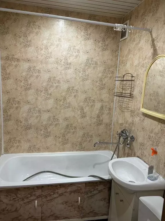 2-к. квартира, 43 м, 1/5 эт. - Фото 1