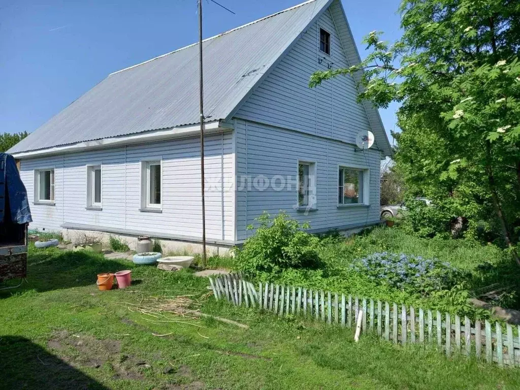 Дом в Новосибирская область, Мошковский район, с. Новомошковское ... - Фото 0