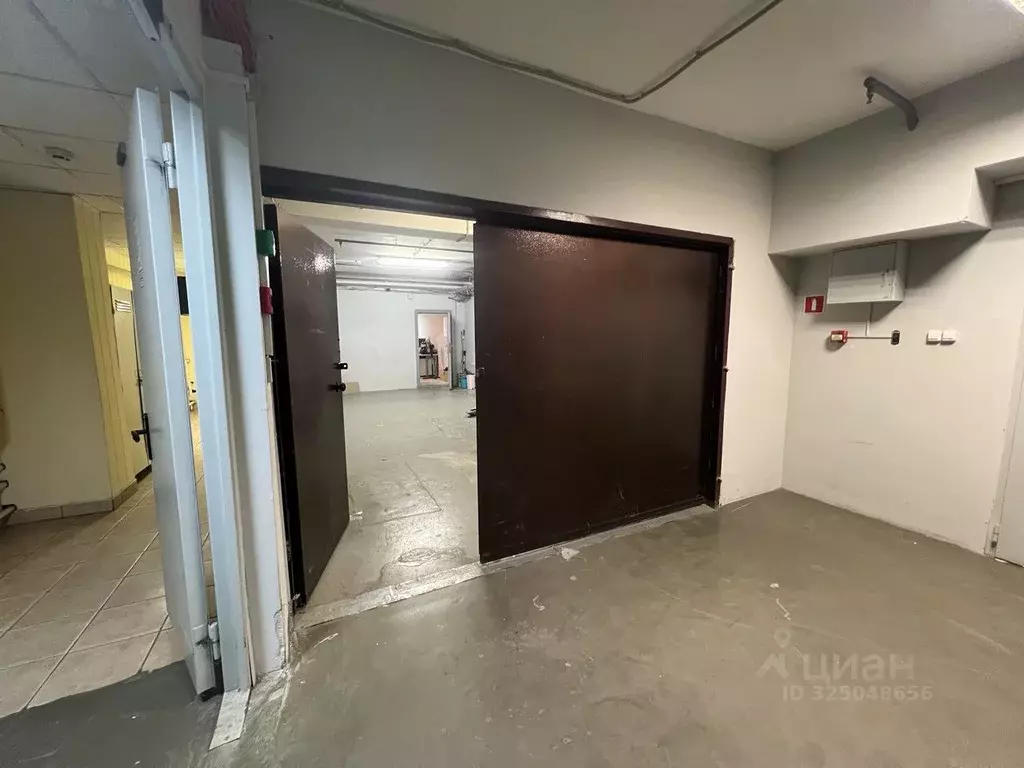 Склад в Москва Голубинская ул., 4АС1 (347 м) - Фото 2