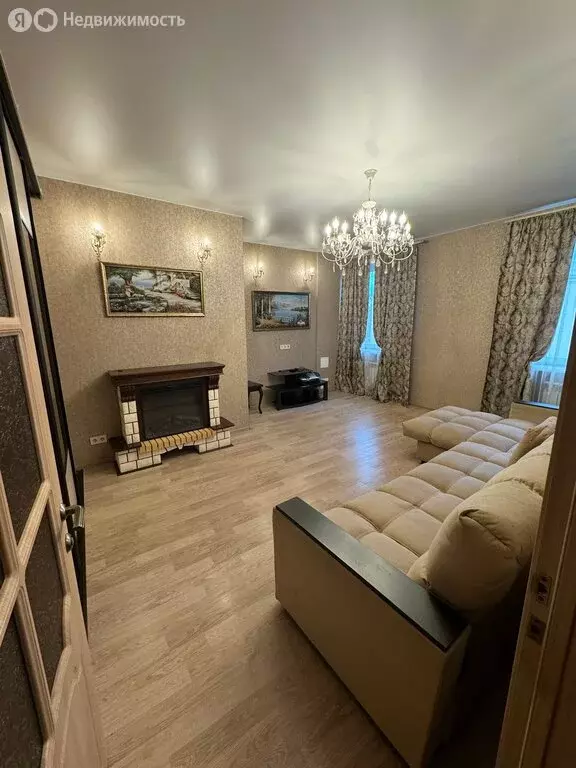 1-комнатная квартира: Челябинск, Коммунистическая улица, 9А (55.3 м) - Фото 1