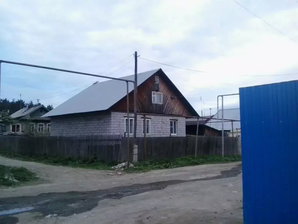 Дом в Свердловская область, Екатеринбург ул. Танкистов, 132 (120 м) - Фото 0