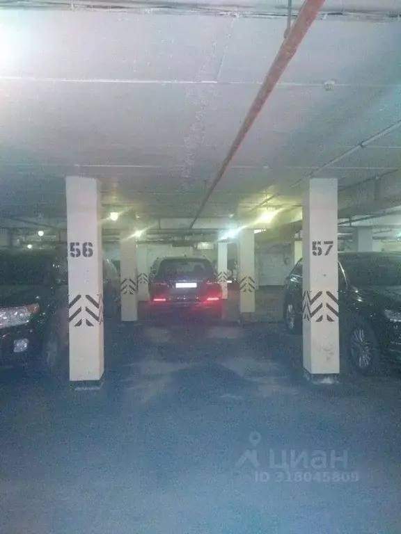 Гараж в Свердловская область, Екатеринбург ул. Мамина-Сибиряка, 126 ... - Фото 1
