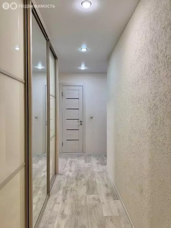 2-комнатная квартира: Нижний Новгород, улица Зайцева, 17к1 (56.3 м) - Фото 1