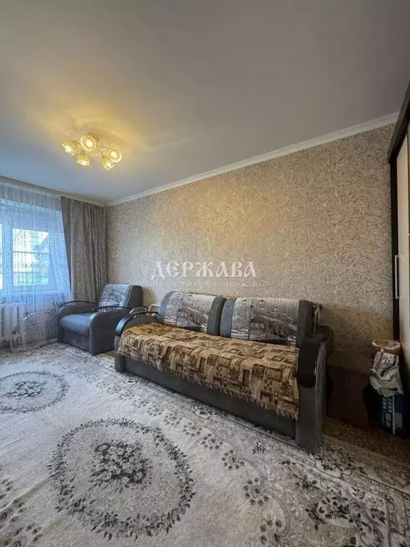 1-к кв. Белгородская область, Старый Оскол Заречье мкр, 6 (42.0 м) - Фото 1