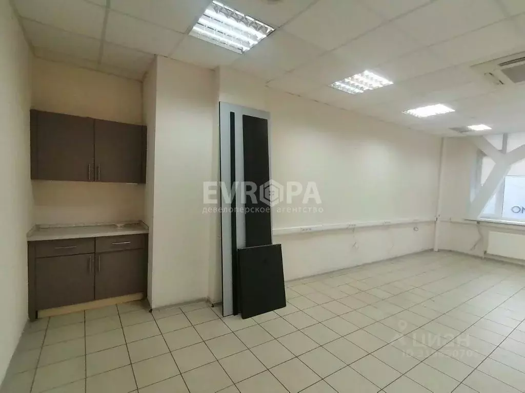 Офис в Ульяновская область, Ульяновск ул. Федерации, 83 (45 м) - Фото 1