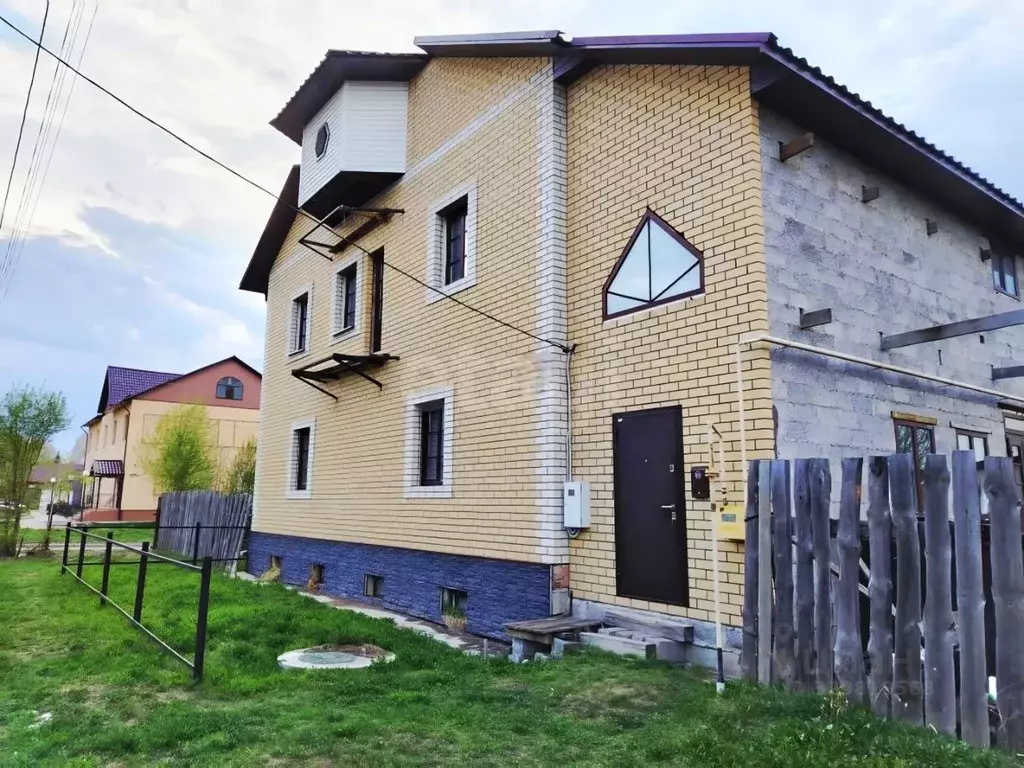 Дом в Свердловская область, Тавда ул. Павлика Морозова (466 м) - Фото 1