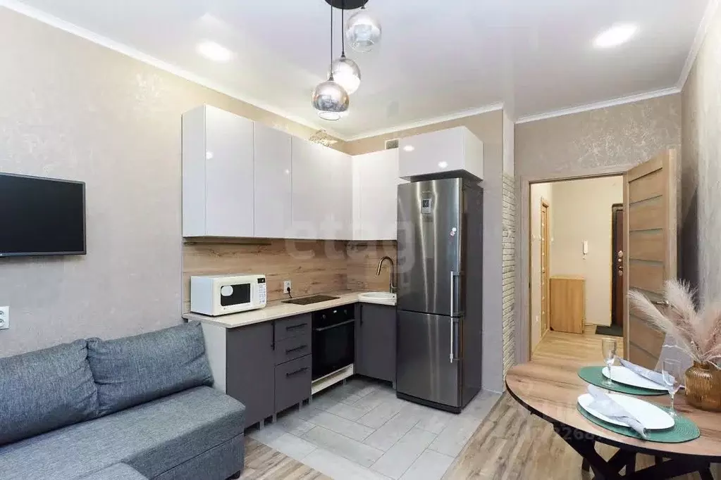 1-к кв. Тюменская область, Тюмень ул. 50 лет Октября, 75к1 (41.0 м) - Фото 0