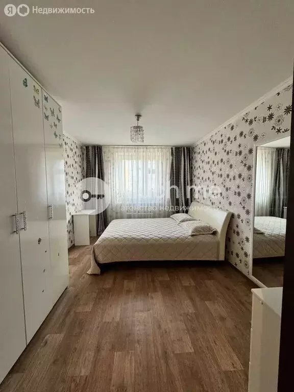 2-комнатная квартира: Казань, улица Тимирязева, 1А (57 м) - Фото 1