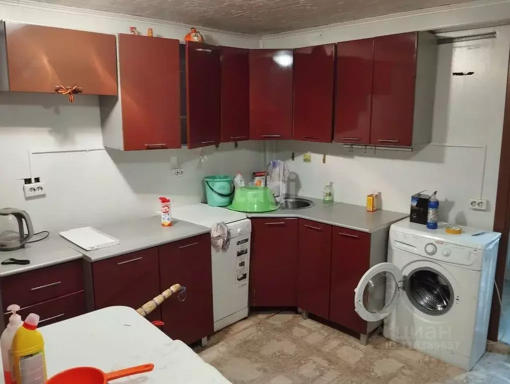 Гараж в Ханты-Мансийский АО, Ханты-Мансийск ул. Рознина, 20 (52 м) - Фото 1