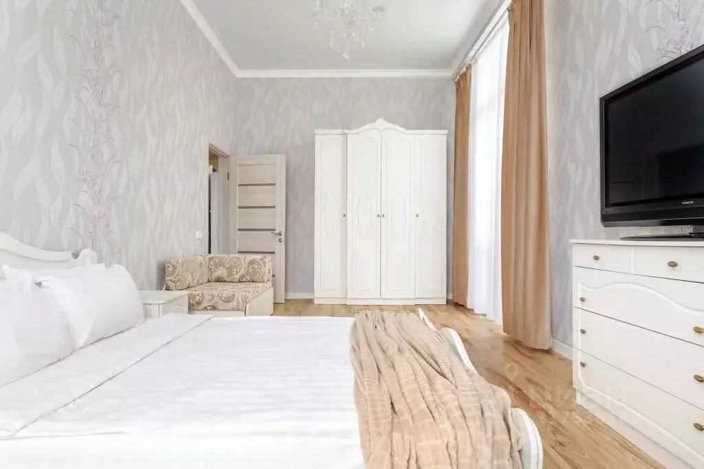 2-к кв. Краснодарский край, Геленджик Крымская ул., 21 (70.0 м) - Фото 1
