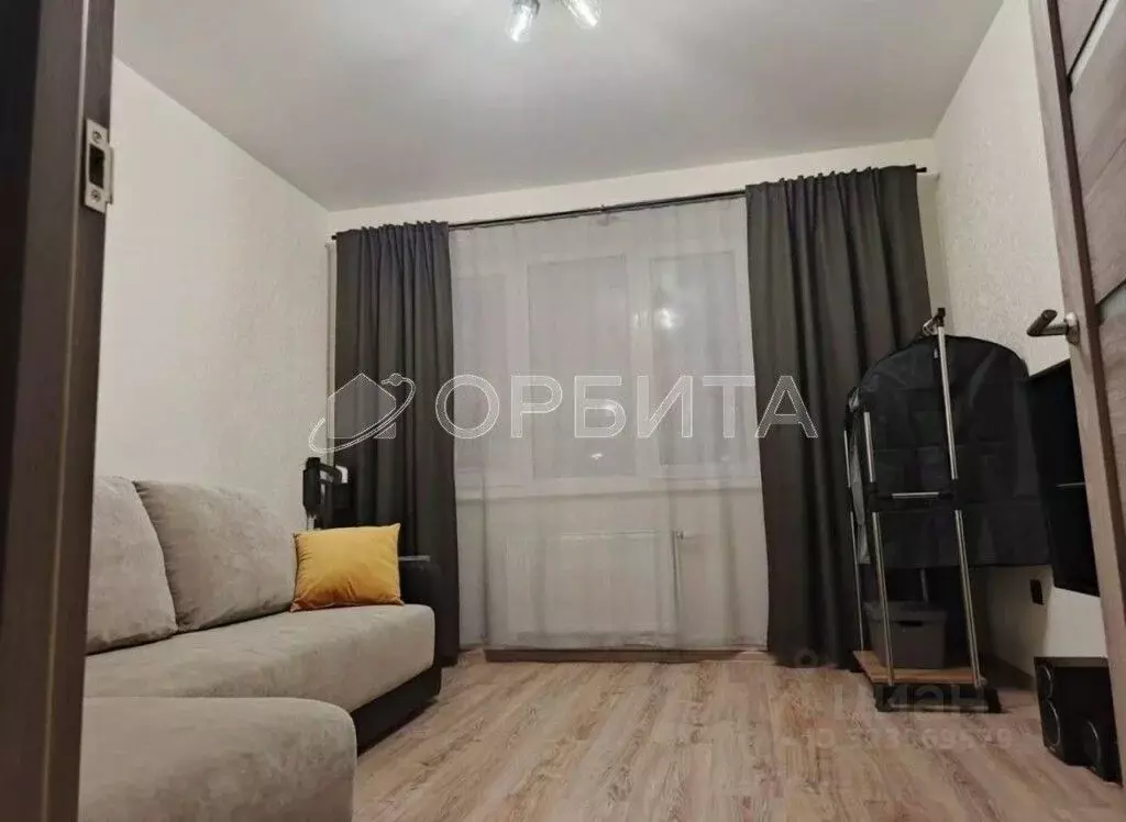 Студия Тюменская область, Тюмень ул. Тальниковая, 3 (25.4 м) - Фото 1