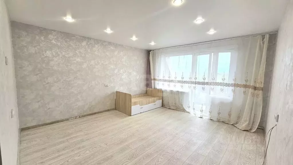 3-к кв. Приморский край, Артем Уткинская ул., 2 (59.1 м) - Фото 0