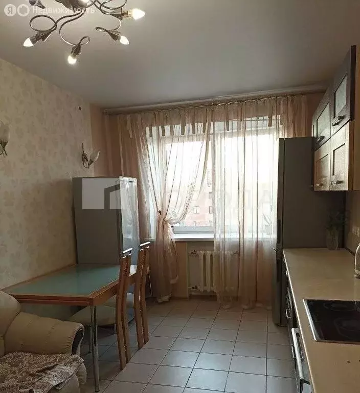 2-комнатная квартира: Барнаул, Северо-Западная улица, 29А (90 м) - Фото 0