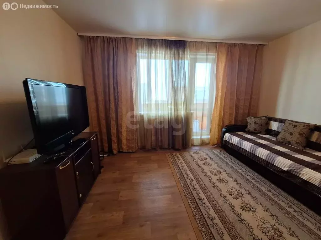 3-комнатная квартира: Нижний Тагил, улица Зари, 109 (62 м) - Фото 1