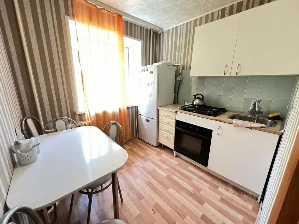 1-к кв. Башкортостан, Уфа просп. Октября, 166 (33.0 м) - Фото 2