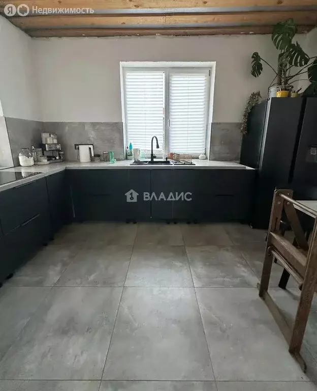 Дом в село Крутой Лог, улица Есенина, 88 (72 м) - Фото 1