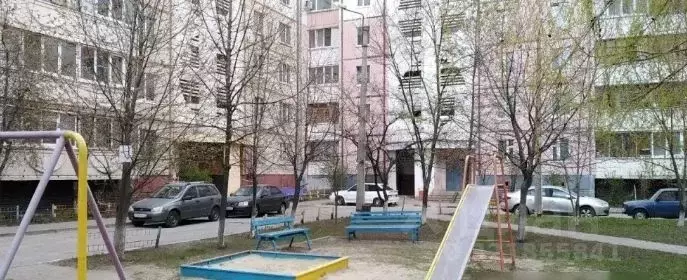 2-к кв. Белгородская область, Белгород ул. Есенина, 20 (50.0 м) - Фото 0