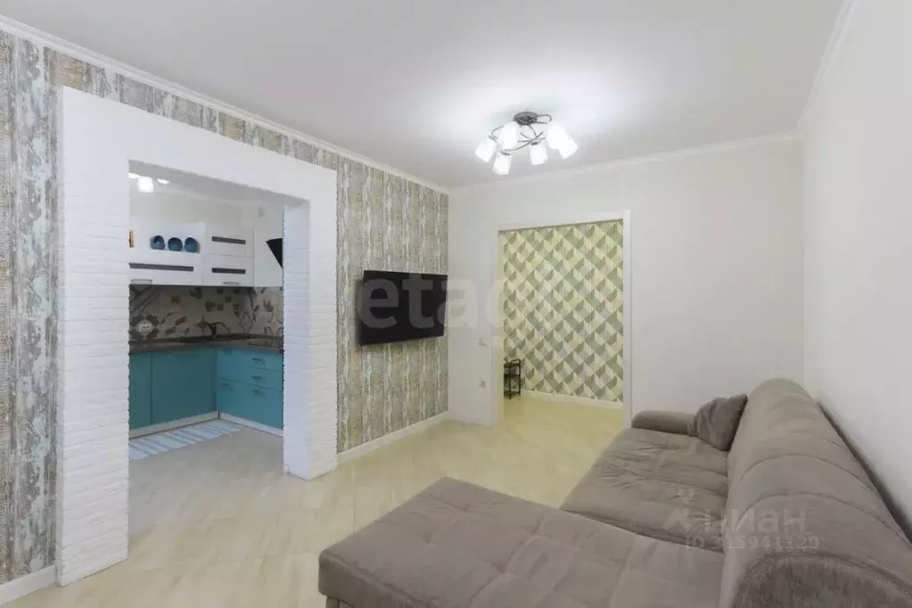 3-к кв. Тюменская область, Тюмень ул. Пермякова, 56 (65.9 м) - Фото 0