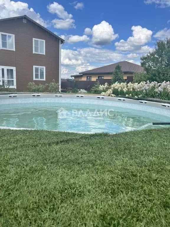 Дом в Воронежская область, Семилукский район, Губаревское с/пос, с. ... - Фото 2