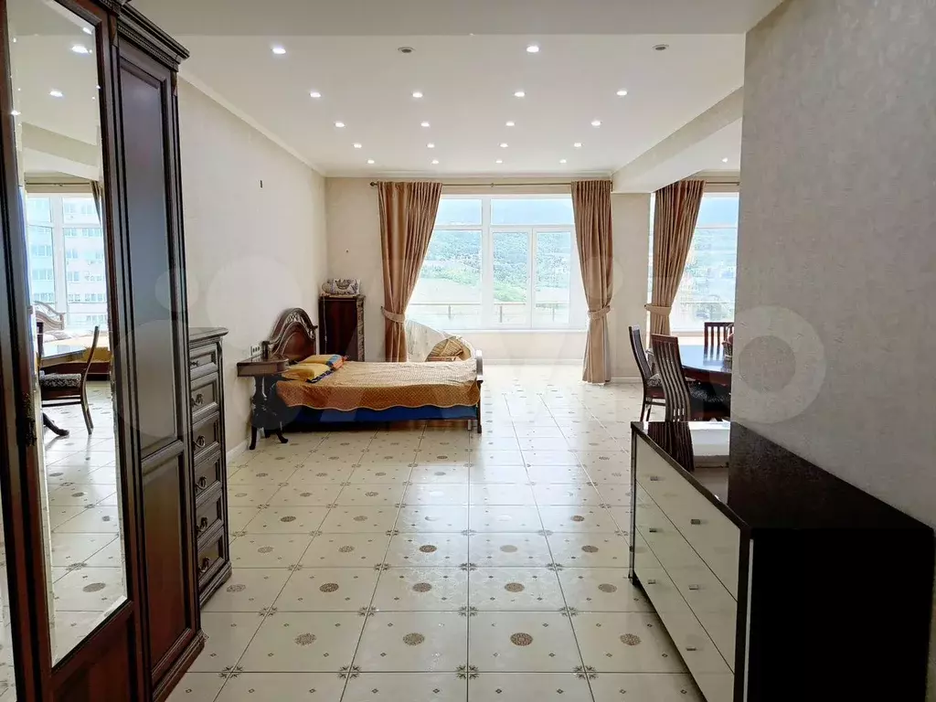 Квартира-студия, 80 м, 5/9 эт. - Фото 0