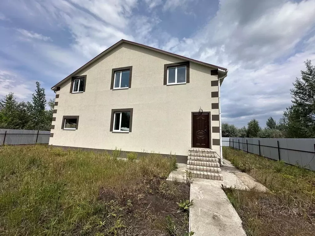 Дом в Самарская область, Кинель ул. 1-я Юго-Западная, 13 (180 м) - Фото 0