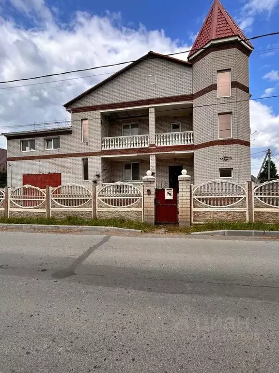 Коттедж в Алтайский край, Первомайский район, с. Березовка ул. А. ... - Фото 1