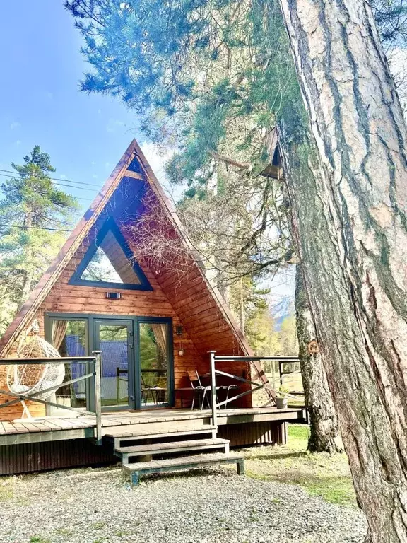 Дом в Карачаево-Черкесия, Зеленчукский район, с. Архыз  (20 м) - Фото 1