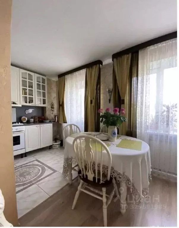 3-к кв. Саратовская область, Саратов ул. 2-я Садовая, 65/71 (76.0 м) - Фото 1