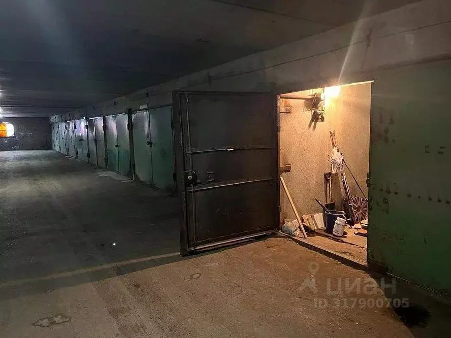 Гараж в Свердловская область, Екатеринбург ул. Владимира Высоцкого, 42 ... - Фото 0
