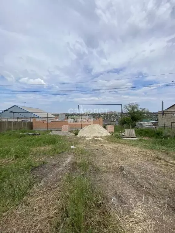 Дом в Калмыкия, Элиста ул. Н. Шапшуковой (140 м) - Фото 1