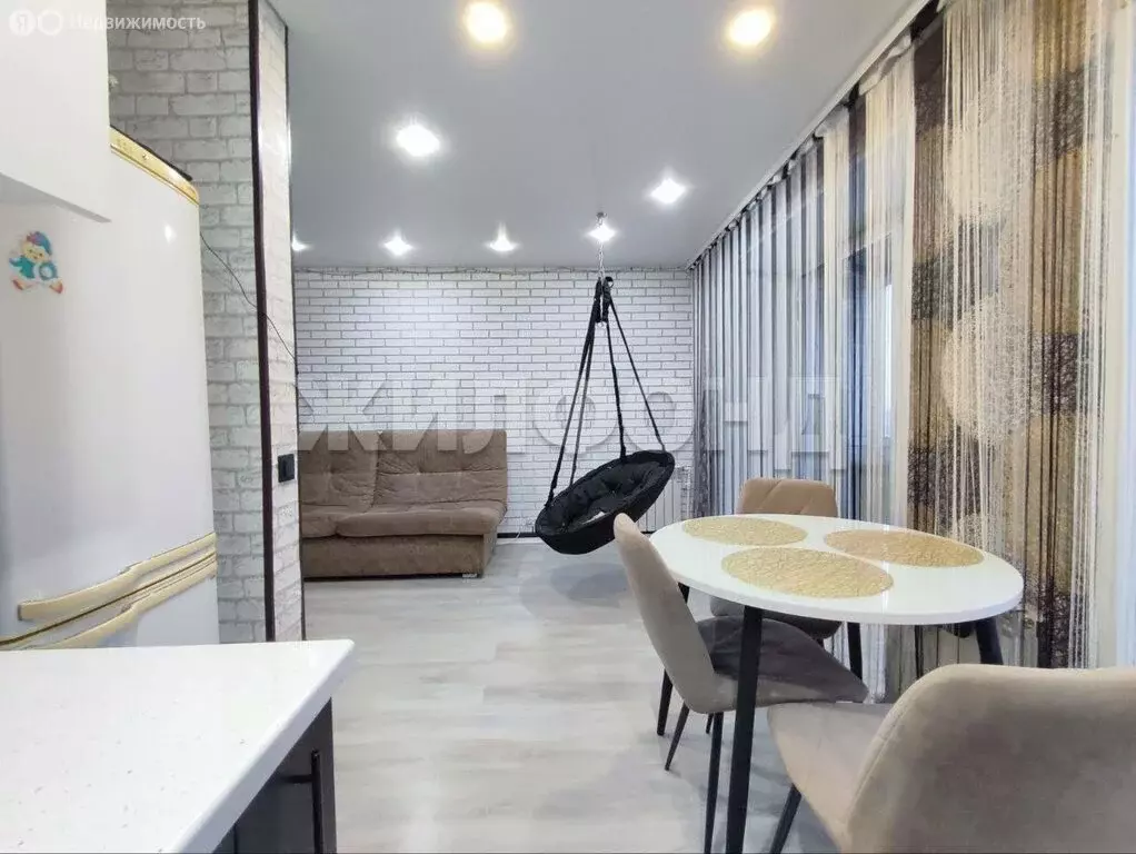 3-комнатная квартира: Асино, улица Юрия Гагарина, 3 (59 м) - Фото 1