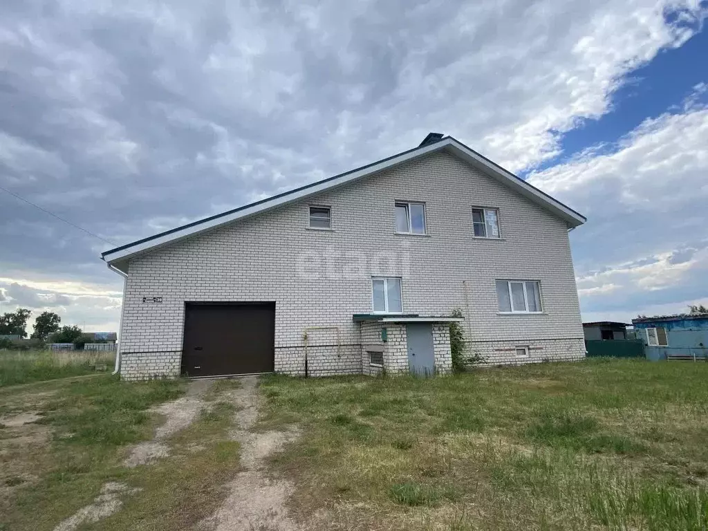 Дом в Воронежская область, Рамонский район, с. Ямное ул. Кирова (346 ... - Фото 0