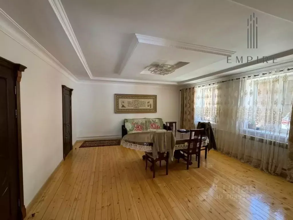 Дом в Чеченская республика, Грозный ул. Подсолнечная, 2 (250 м) - Фото 1