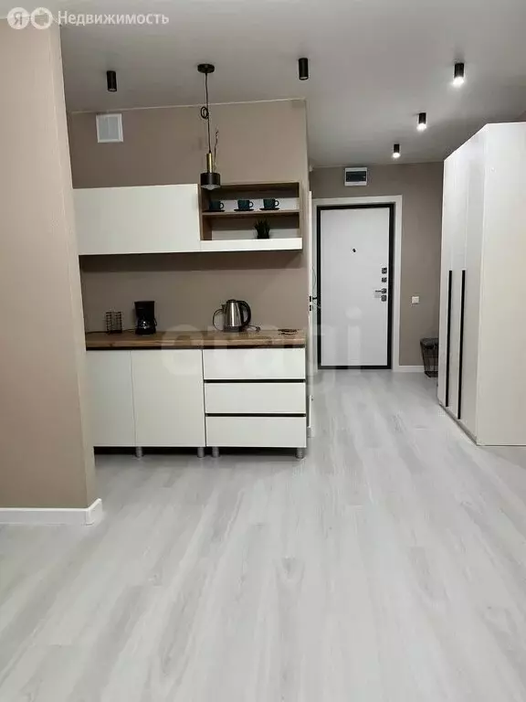 Квартира-студия: Патрушева, улица Петра Ершова, 10 (23.2 м) - Фото 0