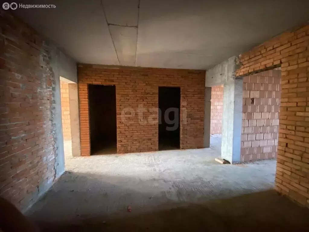 2-комнатная квартира: Владикавказ, улица Зураба Магкаева, 2/2 (76 м) - Фото 1