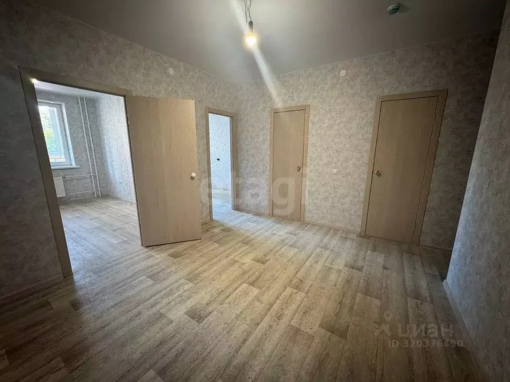 3-к кв. Пермский край, Пермь Переселенческая ул., 100 (81.3 м) - Фото 0
