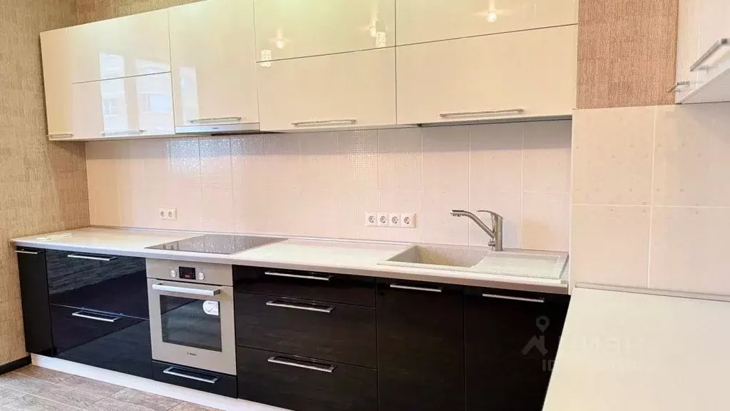 3-к кв. Челябинская область, Челябинск ул. 40-летия Победы, 3 (80.0 м) - Фото 1