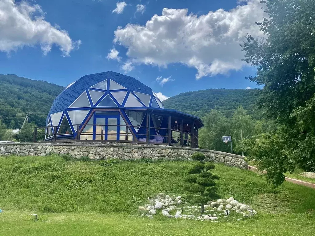 Дом в Крым, Бахчисарайский район, с. Высокое ул. Строителей (250 м) - Фото 1