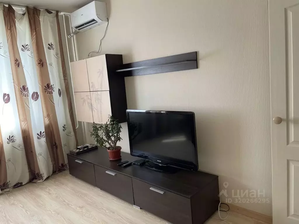1-к кв. Воронежская область, Воронеж просп. Труда, 18 (34.0 м) - Фото 1