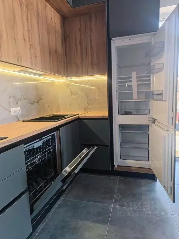 Дом в Крым, Симферопольский район, Добровское с/пос, с. Пионерское ул. ... - Фото 2