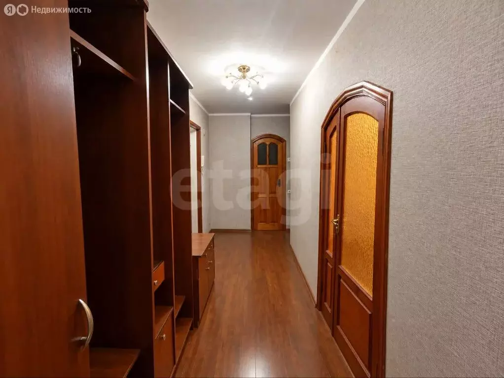 2-комнатная квартира: Симферополь, Аэрофлотская улица, 16 (48.3 м) - Фото 1